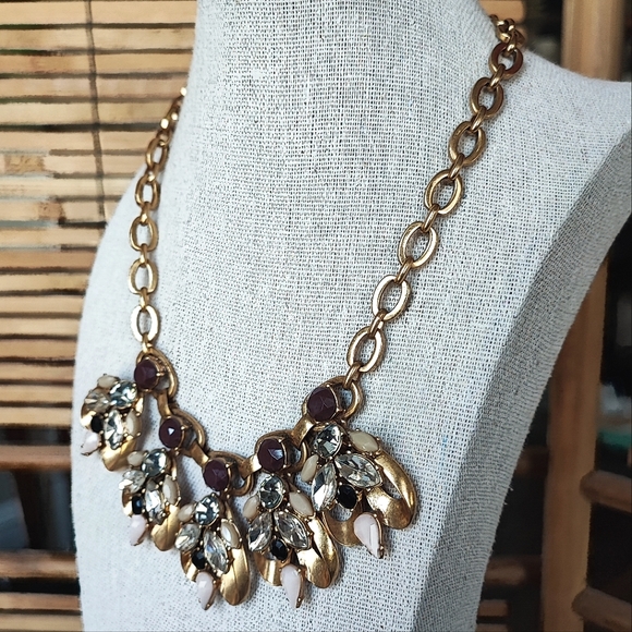 J. Crew Antiqued Gold Tone Hardware Rhinestone Statement Necklace Jewelry - Picture 2 of 7